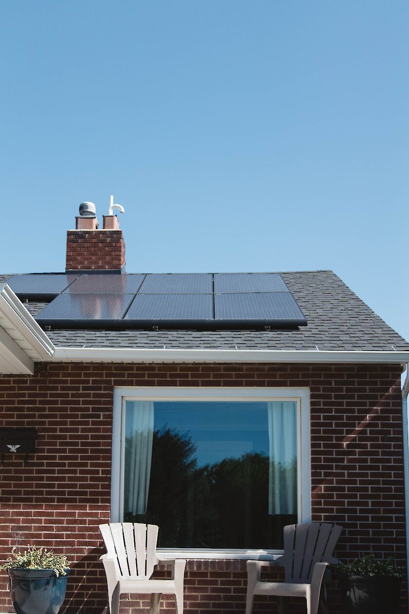 Vivint Solaranlage auf einem Hausdach