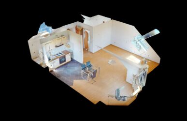 Sanierungsbedurftiges-Appartement-im-Dachgeschoss-eines-soliden-Hauses-mit-Stellplatz-Dollhouse-View