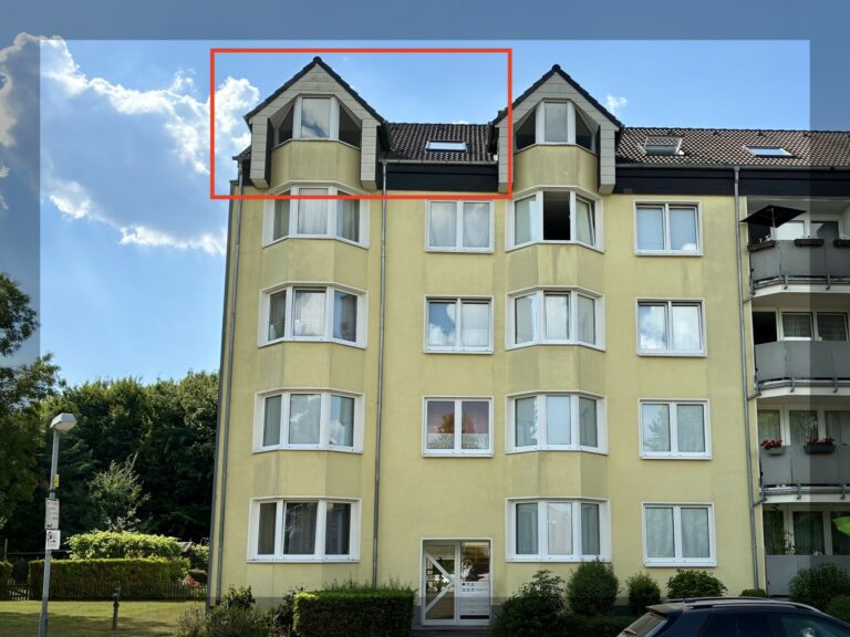 Aachen-Brand: Sanierungsbedürftiges Appartement im Dachgeschoss eines soliden Hauses -mit Stellplatz